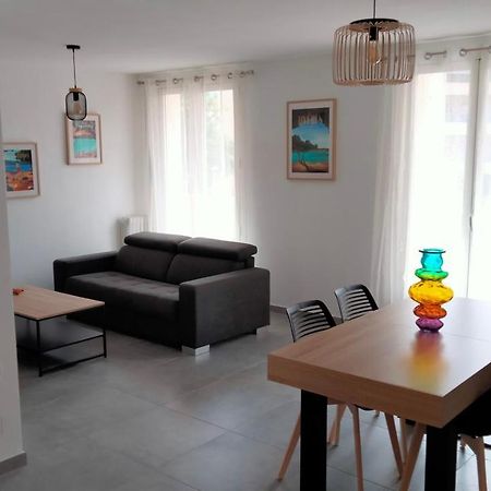 Appartement Terre Et Mer Hyères Esterno foto